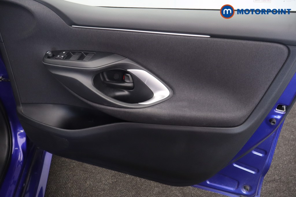 Toyota Yaris Icon Automatic Petrol-Electric Hybrid Hatchback - Stock Number (1621231) - 20th supplementary image