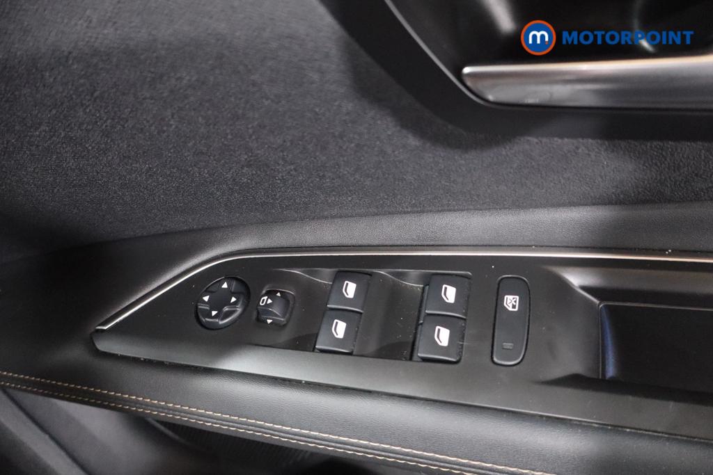 Peugeot 3008 Gt Line Manual Petrol SUV - Stock Number (1625877) - 10th supplementary image