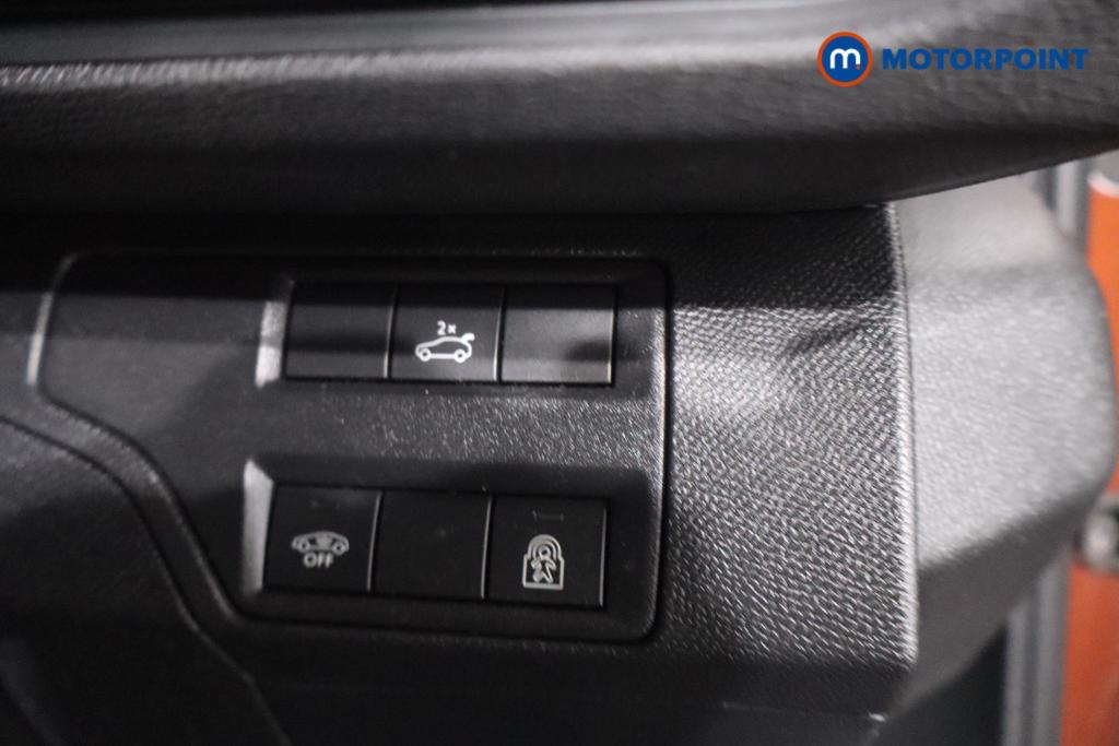 Peugeot 3008 Gt Line Manual Petrol SUV - Stock Number (1625877) - 12th supplementary image