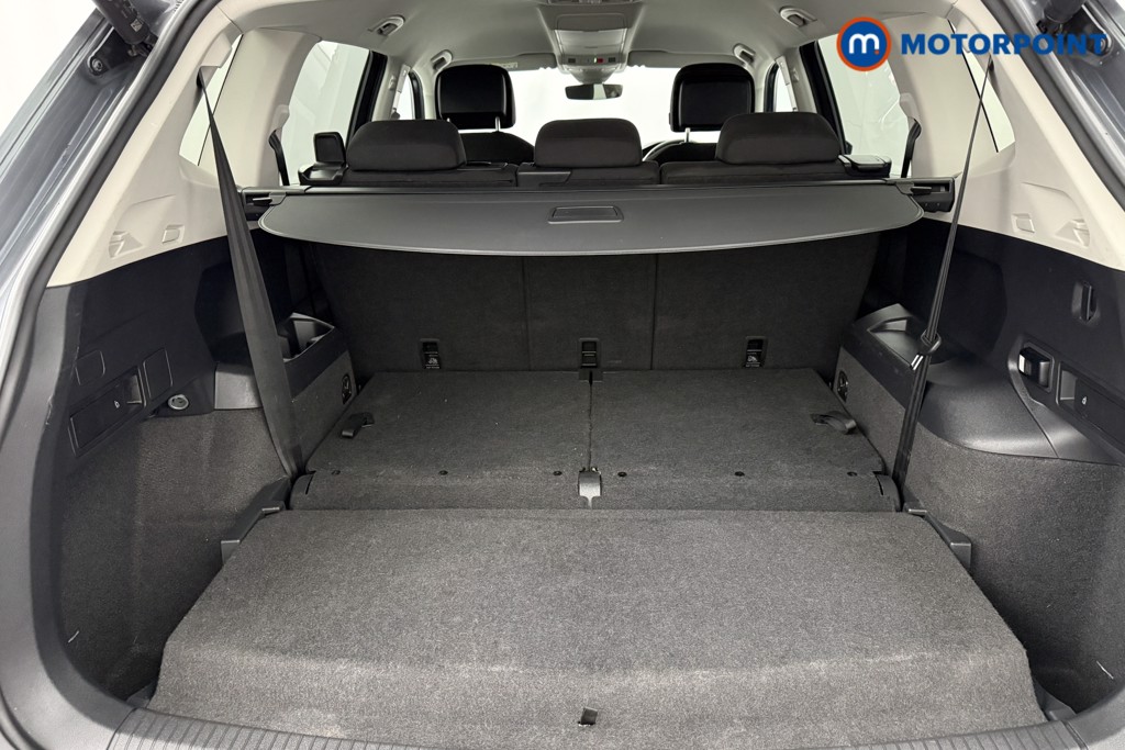Volkswagen Tiguan Allspace Life Automatic Petrol SUV - Stock Number (1626246) - 23rd supplementary image