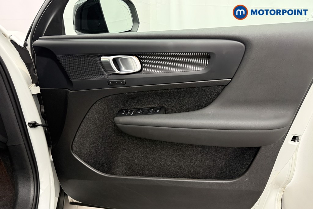 Volvo Xc40 Plus Automatic Petrol SUV - Stock Number (1626257) - 15th supplementary image