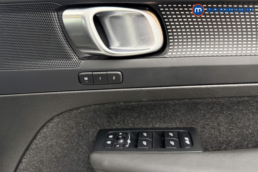 Volvo Xc40 Plus Automatic Petrol SUV - Stock Number (1626257) - 16th supplementary image