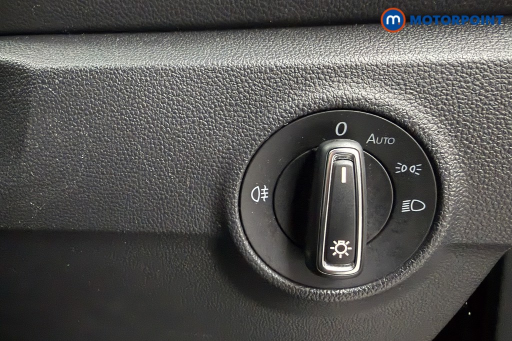Volkswagen T-Roc R-Line Automatic Petrol SUV - Stock Number (1626708) - 5th supplementary image