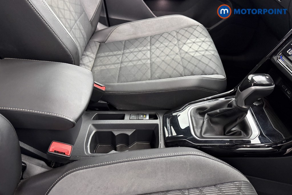 Volkswagen T-Roc R-Line Automatic Petrol SUV - Stock Number (1626708) - 14th supplementary image