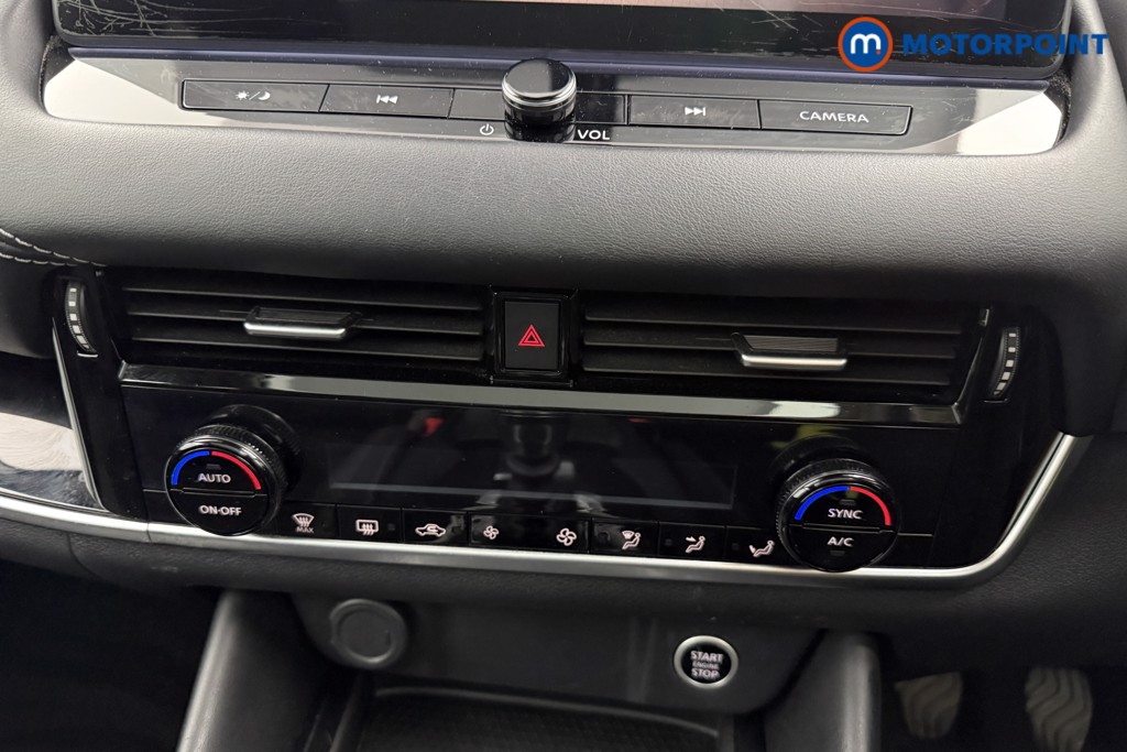 Nissan Qashqai N-Connecta Manual Petrol SUV - Stock Number (1628359) - 10th supplementary image