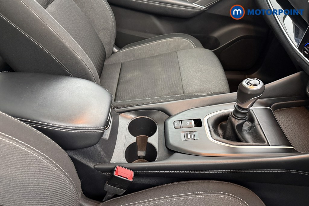 Nissan Qashqai N-Connecta Manual Petrol SUV - Stock Number (1628359) - 11th supplementary image