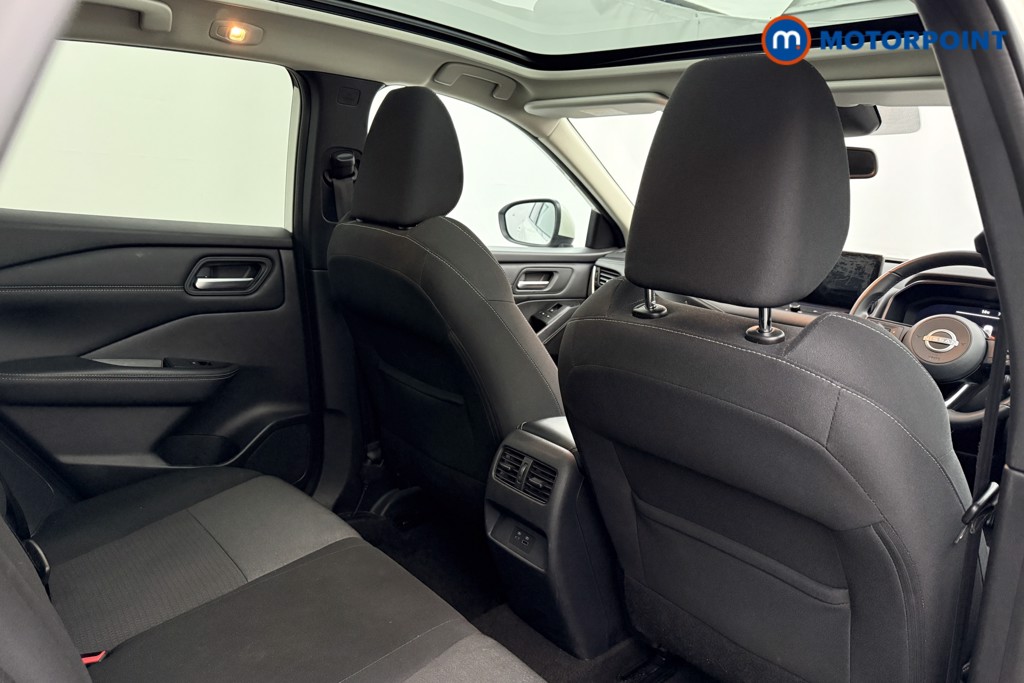 Nissan Qashqai N-Connecta Manual Petrol SUV - Stock Number (1628359) - 15th supplementary image