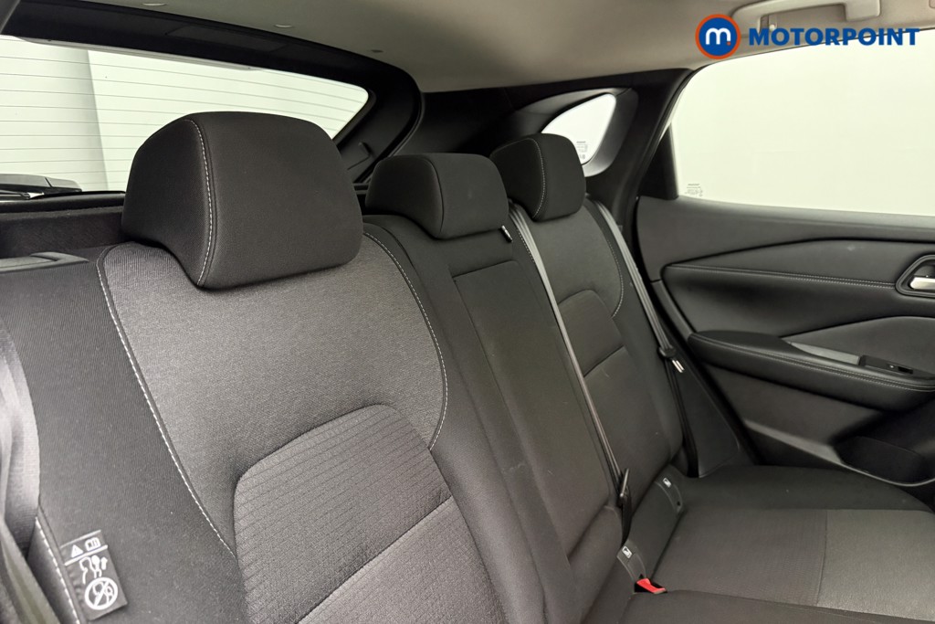 Nissan Qashqai N-Connecta Manual Petrol SUV - Stock Number (1628359) - 18th supplementary image