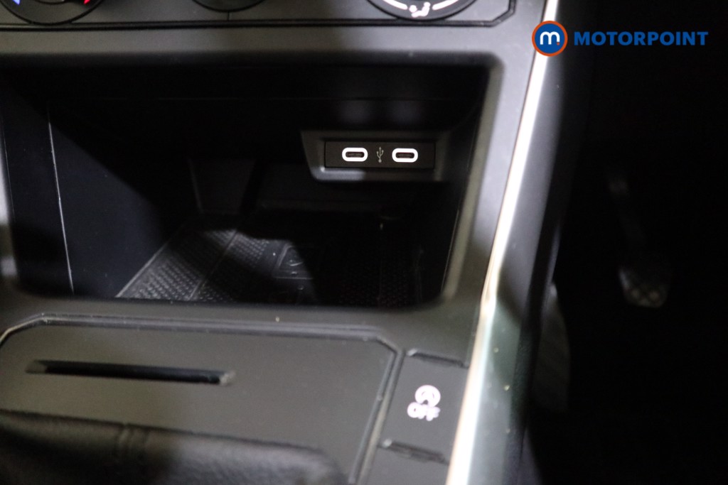 Volkswagen Taigo Life Manual Petrol SUV - Stock Number (1629074) - 8th supplementary image