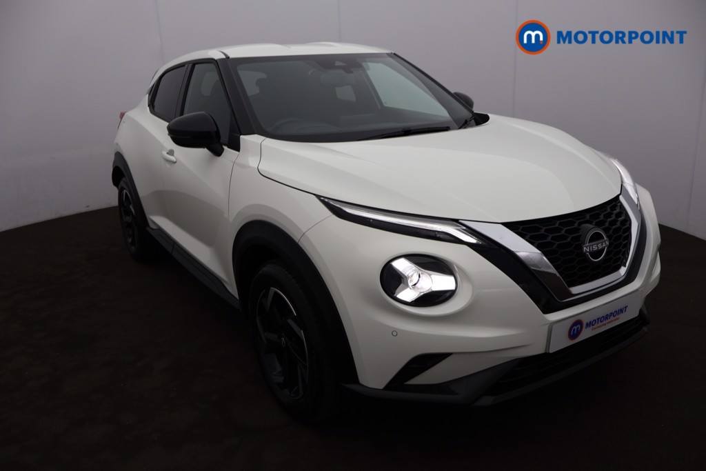Nissan Juke N-Connecta Automatic Petrol SUV - Stock Number (1629119) - 5th supplementary image