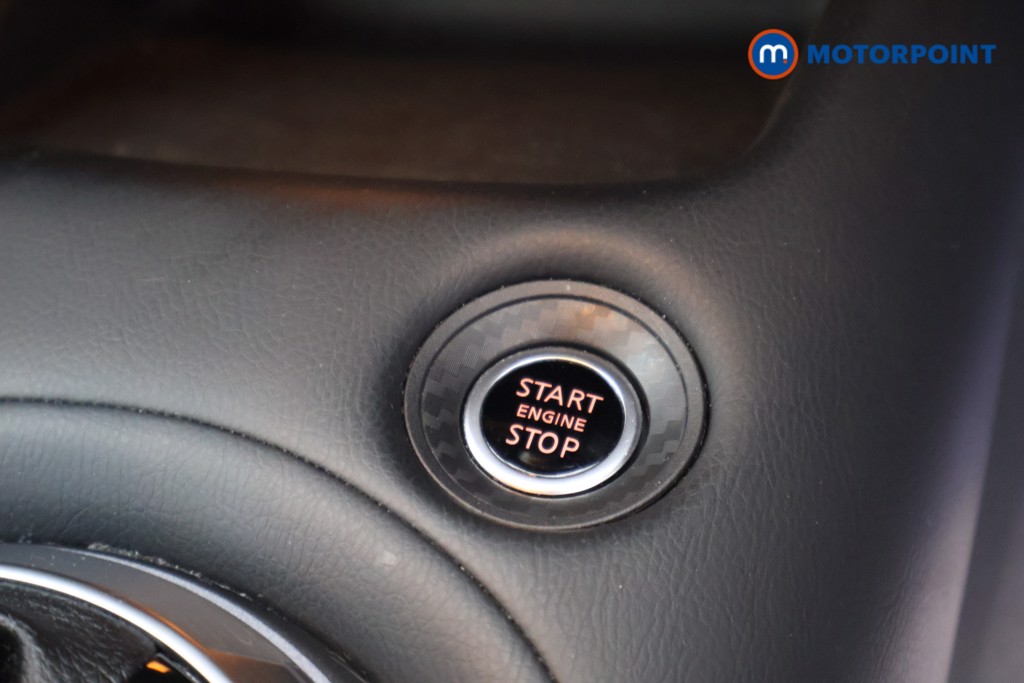 Nissan Juke N-Connecta Automatic Petrol SUV - Stock Number (1629119) - 13th supplementary image