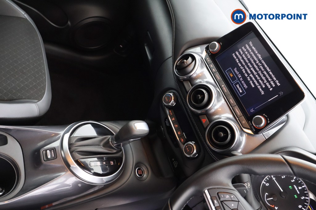 Nissan Juke N-Connecta Automatic Petrol SUV - Stock Number (1629119) - 19th supplementary image