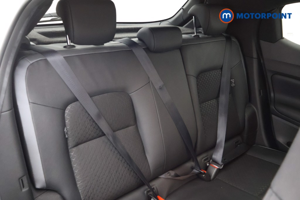 Nissan Juke N-Connecta Automatic Petrol SUV - Stock Number (1629119) - 23rd supplementary image