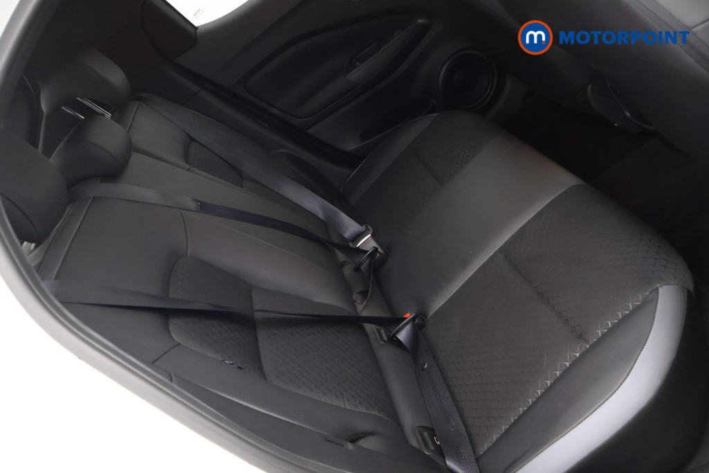 Nissan Juke N-Connecta Automatic Petrol SUV - Stock Number (1629119) - 24th supplementary image