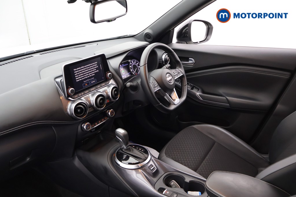 Nissan Juke N-Connecta Automatic Petrol SUV - Stock Number (1629119) - 30th supplementary image