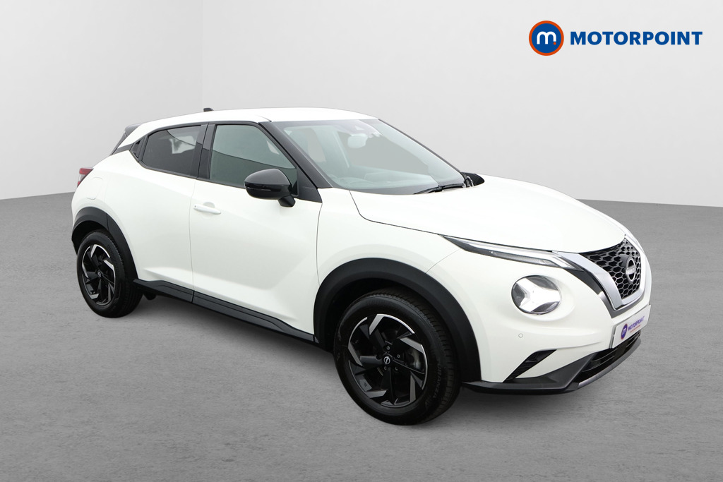 Nissan Juke N-Connecta Automatic Petrol SUV - Stock Number (1629119) - Drivers side front corner