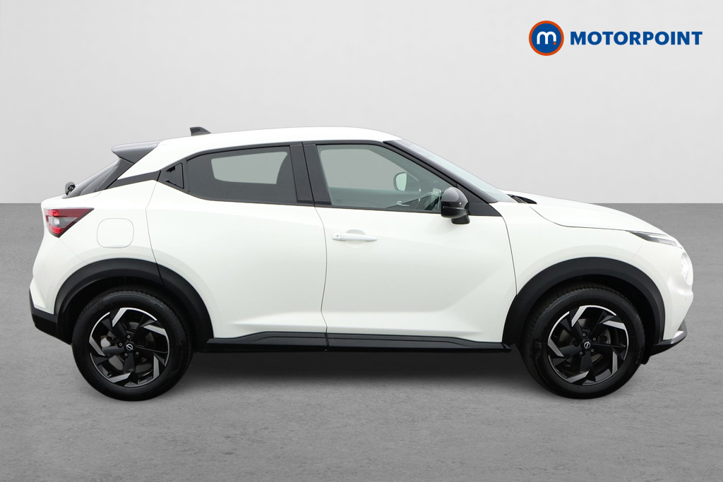 Nissan Juke N-Connecta Automatic Petrol SUV - Stock Number (1629119) - Drivers side