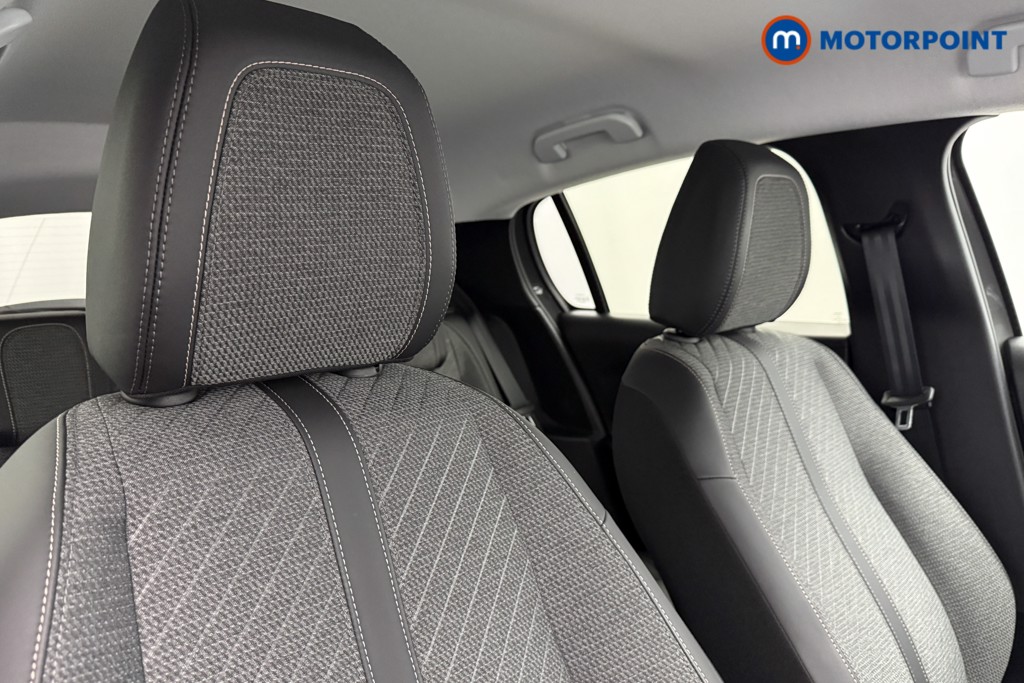 Peugeot 208 Allure Manual Petrol Hatchback - Stock Number (1630003) - 15th supplementary image