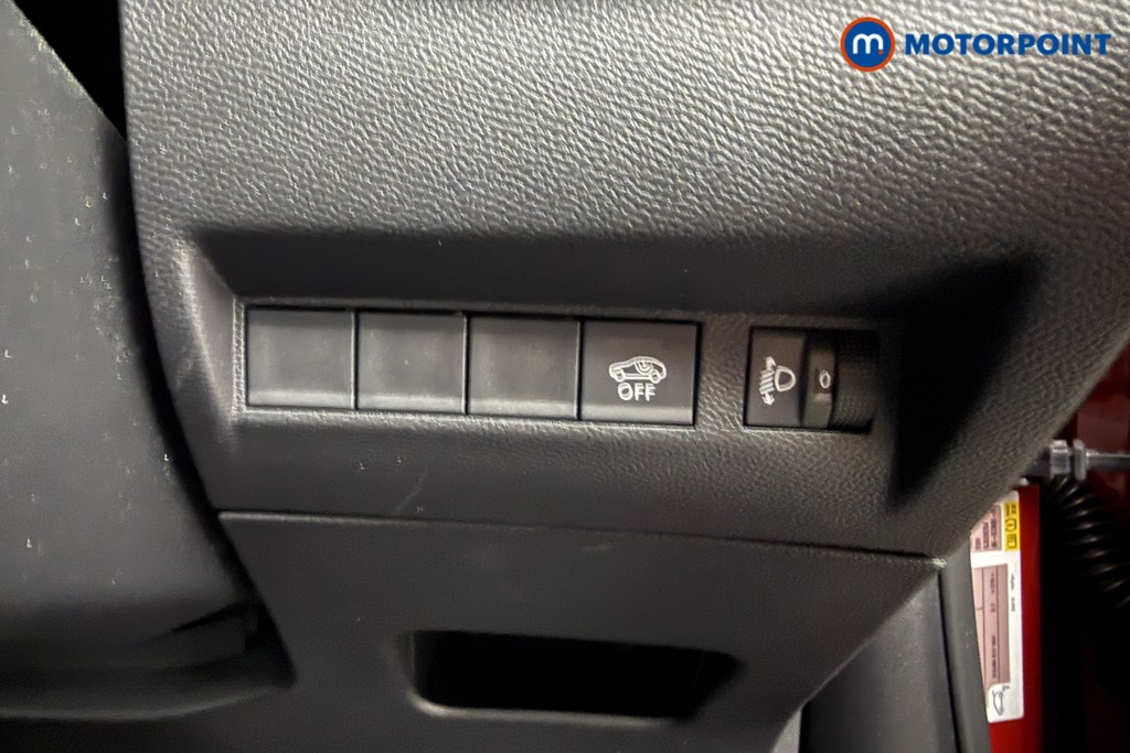 Peugeot 2008 Allure Manual Petrol SUV - Stock Number (1630154) - 5th supplementary image