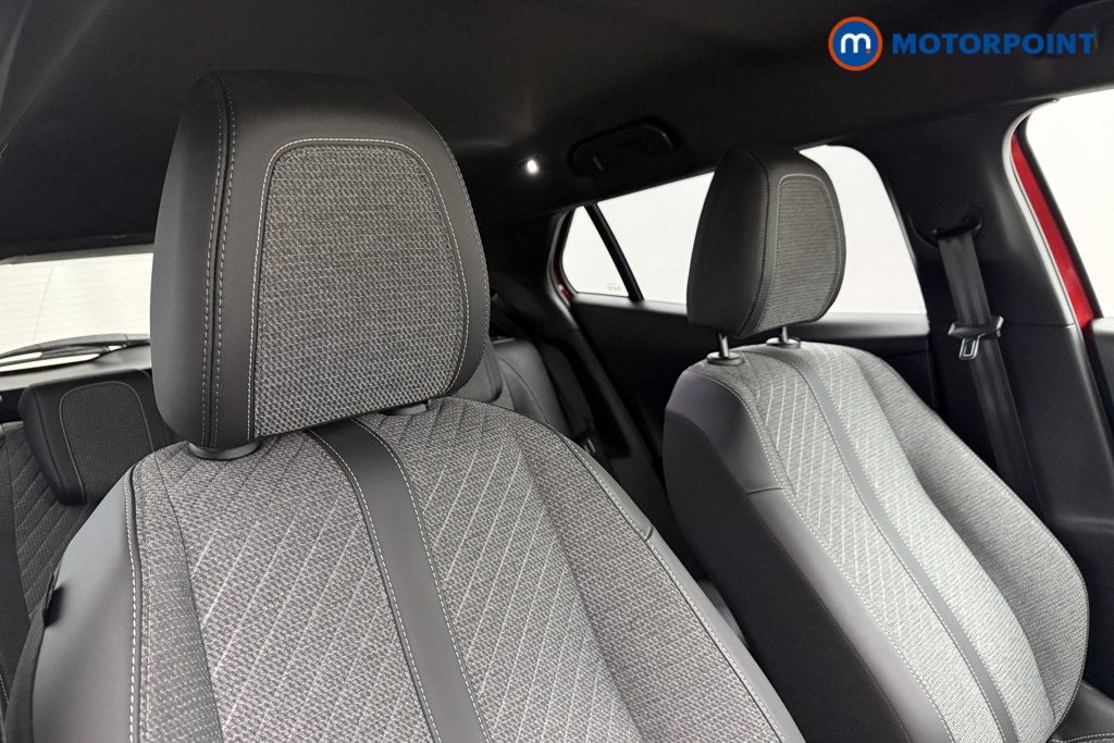 Peugeot 2008 Allure Manual Petrol SUV - Stock Number (1630154) - 15th supplementary image