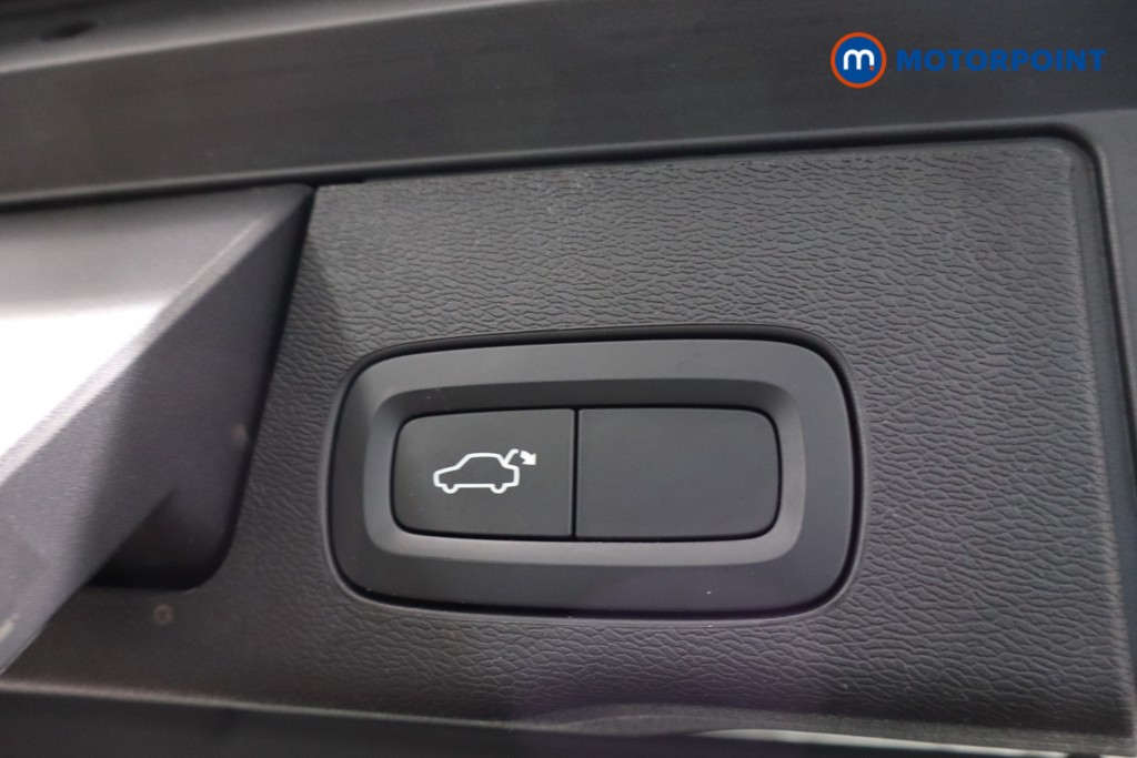 Volvo Xc60 Core Automatic Petrol SUV - Stock Number (1630253) - 38th supplementary image