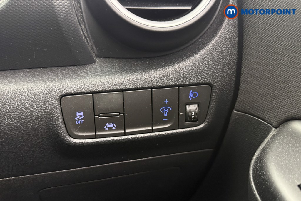 Hyundai Kona Premium Manual Petrol SUV - Stock Number (1631450) - 10th supplementary image