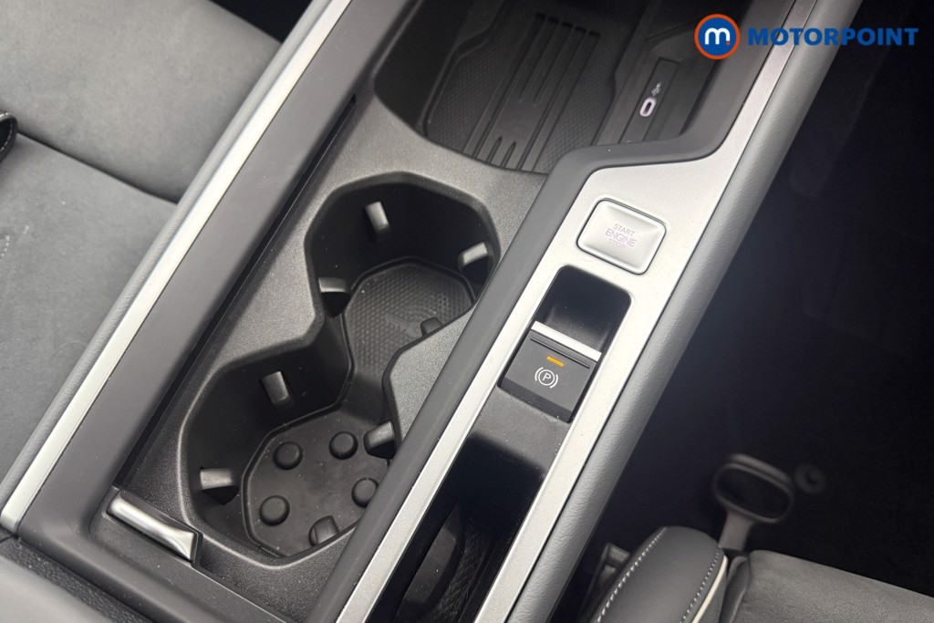 Volkswagen Passat Life Automatic Petrol Plug-In Hybrid Estate - Stock Number (1632878) - 4th supplementary image