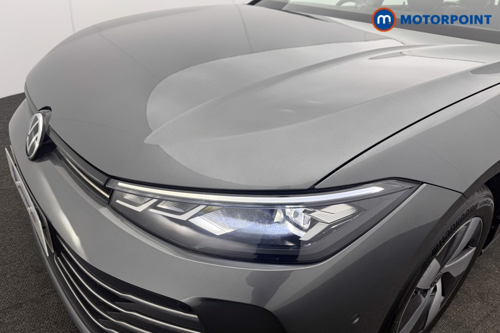 Volkswagen Passat Life Automatic Petrol Plug-In Hybrid Estate - Stock Number (1632878) - 16th supplementary image