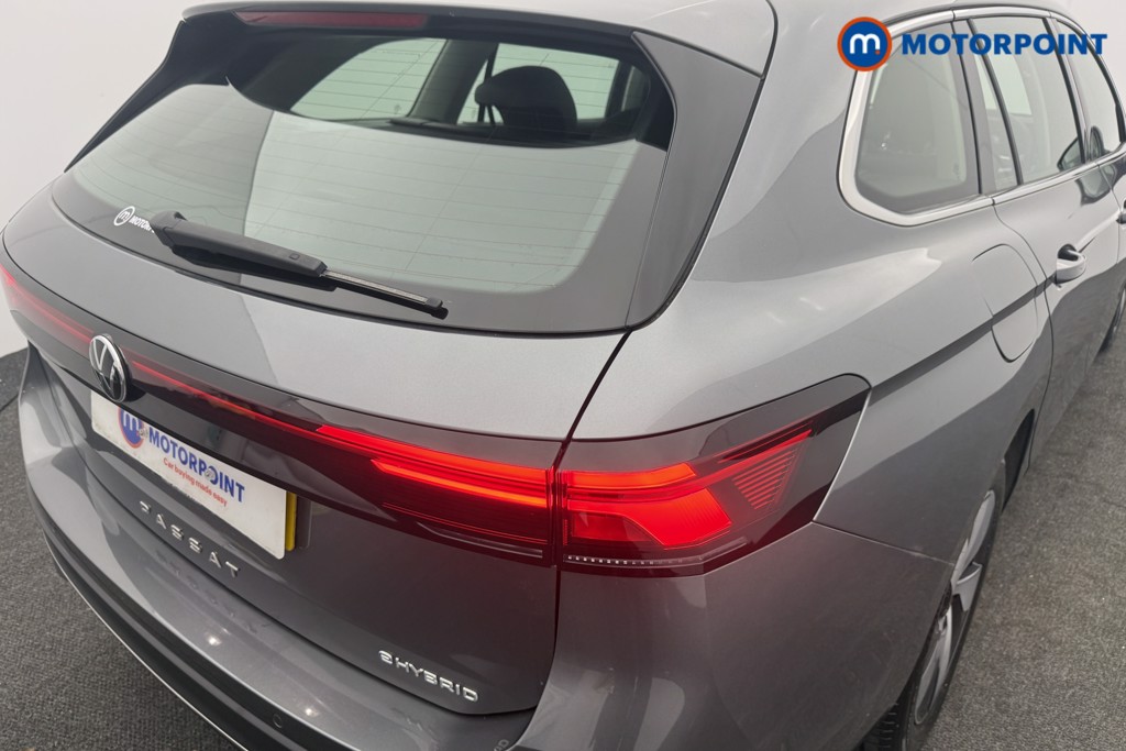 Volkswagen Passat Life Automatic Petrol Plug-In Hybrid Estate - Stock Number (1632878) - 23rd supplementary image