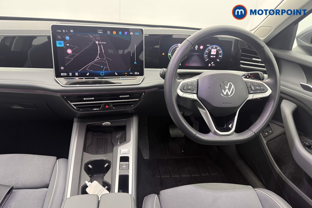 Volkswagen Passat Life Automatic Petrol Plug-In Hybrid Estate - Stock Number (1632878) - 1st supplementary image
