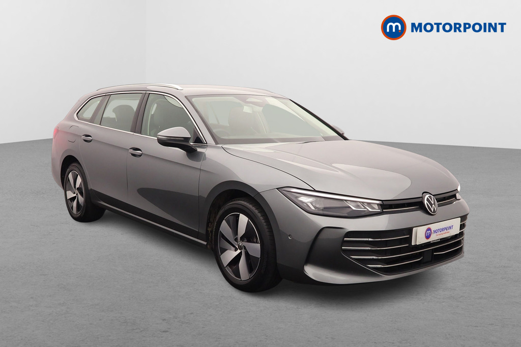 Volkswagen Passat Life Automatic Petrol Plug-In Hybrid Estate - Stock Number (1632878) - Drivers side front corner