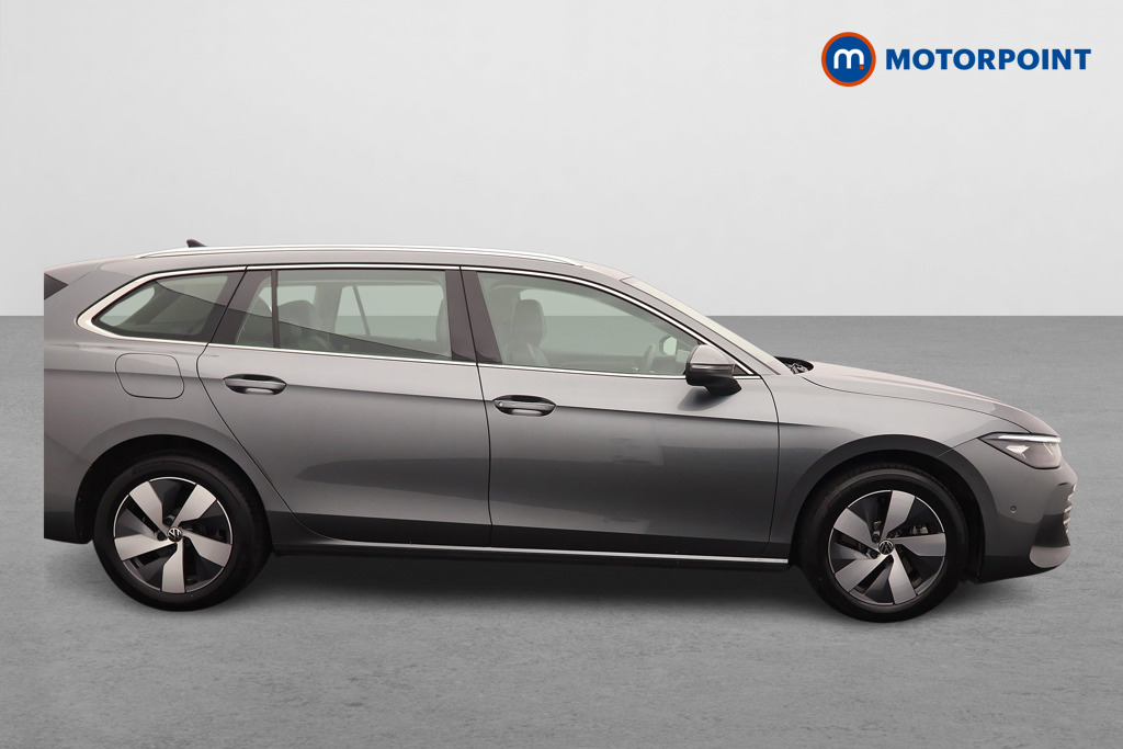 Volkswagen Passat Life Automatic Petrol Plug-In Hybrid Estate - Stock Number (1632878) - Drivers side