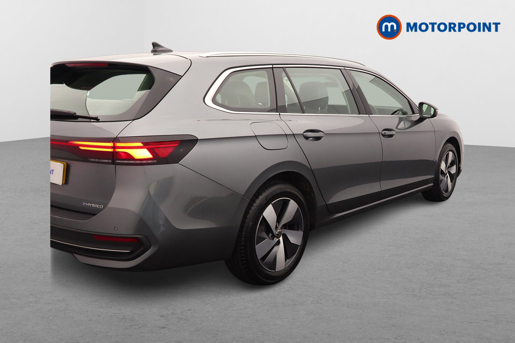 Volkswagen Passat Life Automatic Petrol Plug-In Hybrid Estate - Stock Number (1632878) - Drivers side rear corner