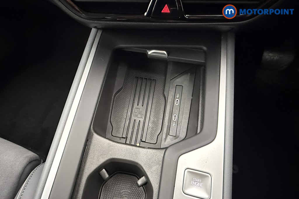 Volkswagen Passat Life Automatic Petrol Plug-In Hybrid Estate - Stock Number (1632902) - 5th supplementary image