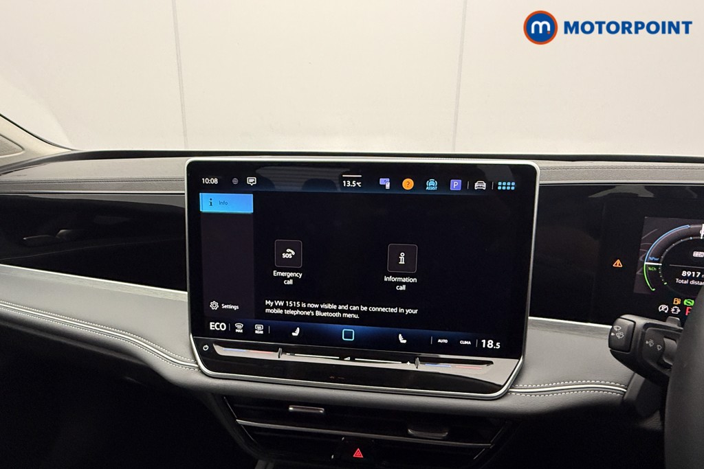 Volkswagen Passat Life Automatic Petrol Plug-In Hybrid Estate - Stock Number (1632902) - 12th supplementary image