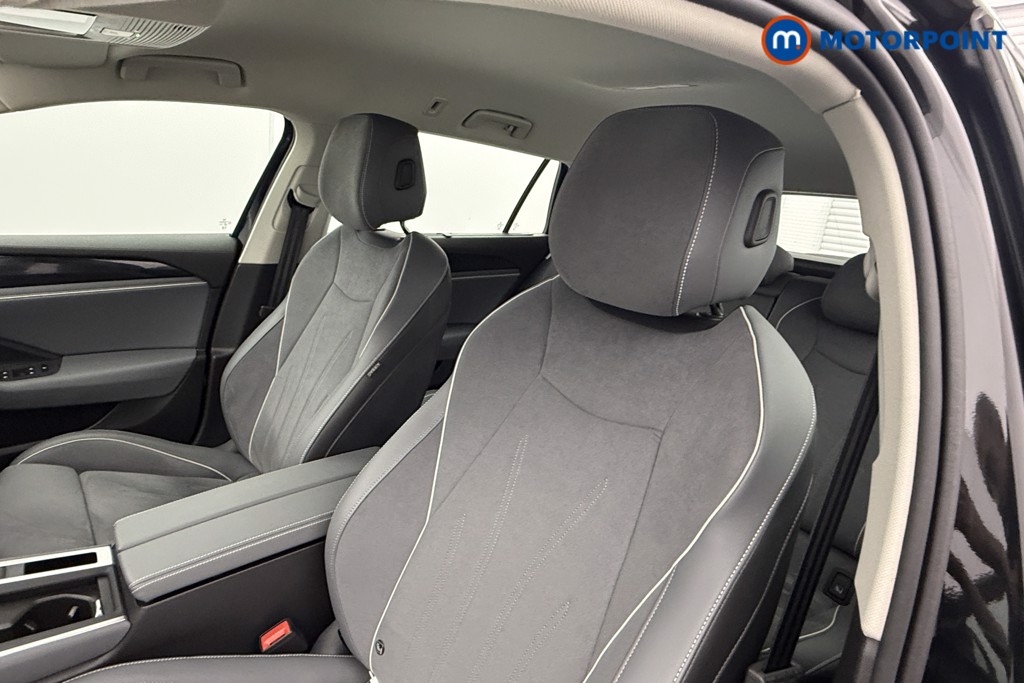 Volkswagen Passat Life Automatic Petrol Plug-In Hybrid Estate - Stock Number (1632902) - 22nd supplementary image