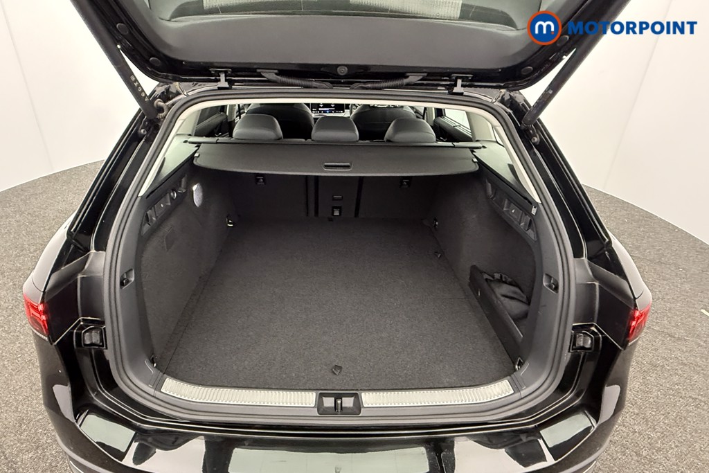 Volkswagen Passat Life Automatic Petrol Plug-In Hybrid Estate - Stock Number (1632902) - 28th supplementary image