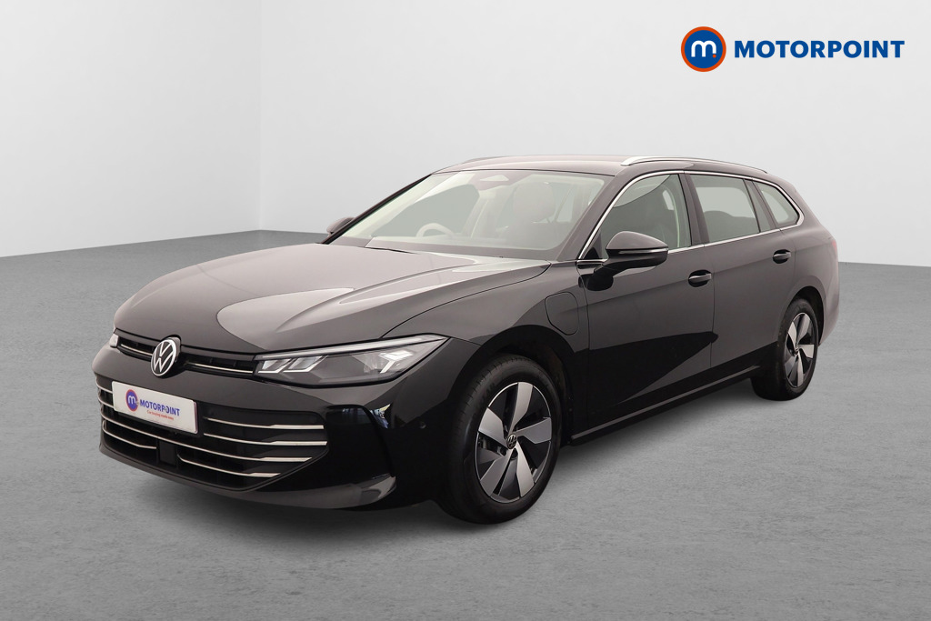 Volkswagen Passat Life Automatic Petrol Plug-In Hybrid Estate - Stock Number (1632902) - Passenger side front corner