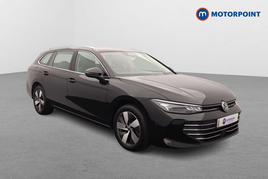Volkswagen Passat Life Automatic Petrol Plug-In Hybrid Estate - Stock Number (1632902) - Drivers side front corner