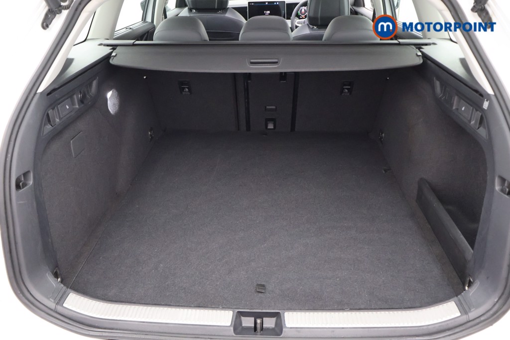 Volkswagen Passat Life Automatic Petrol Plug-In Hybrid Estate - Stock Number (1632918) - 27th supplementary image