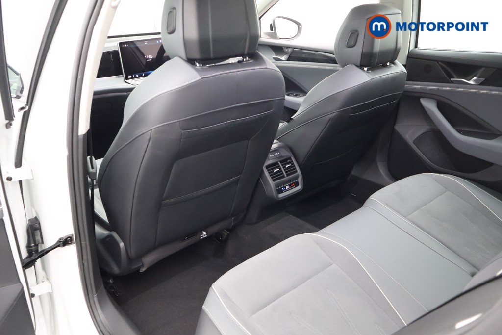 Volkswagen Passat Life Automatic Petrol Plug-In Hybrid Estate - Stock Number (1632918) - 29th supplementary image