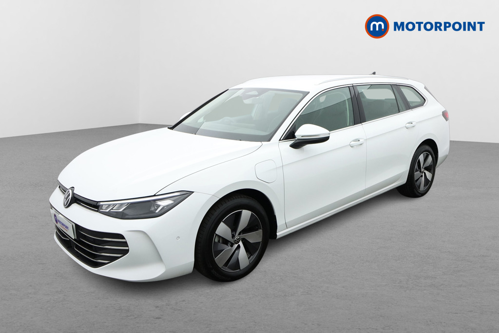 Volkswagen Passat Life Automatic Petrol Plug-In Hybrid Estate - Stock Number (1632918) - Passenger side front corner