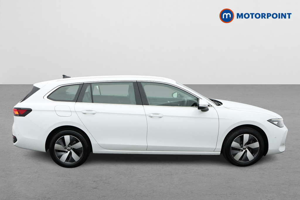 Volkswagen Passat Life Automatic Petrol Plug-In Hybrid Estate - Stock Number (1632918) - Drivers side