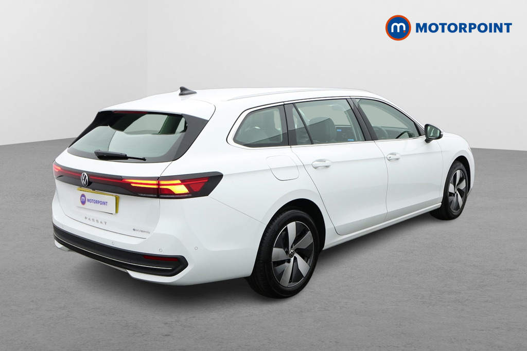 Volkswagen Passat Life Automatic Petrol Plug-In Hybrid Estate - Stock Number (1632918) - Drivers side rear corner