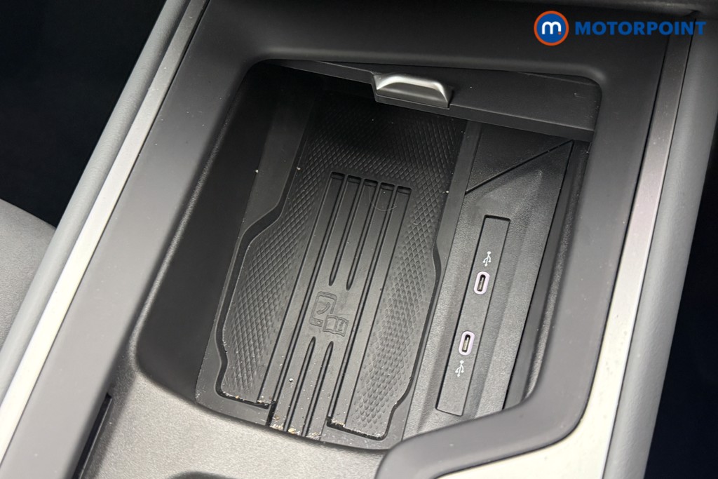 Volkswagen Passat Life Automatic Petrol Plug-In Hybrid Estate - Stock Number (1632926) - 5th supplementary image