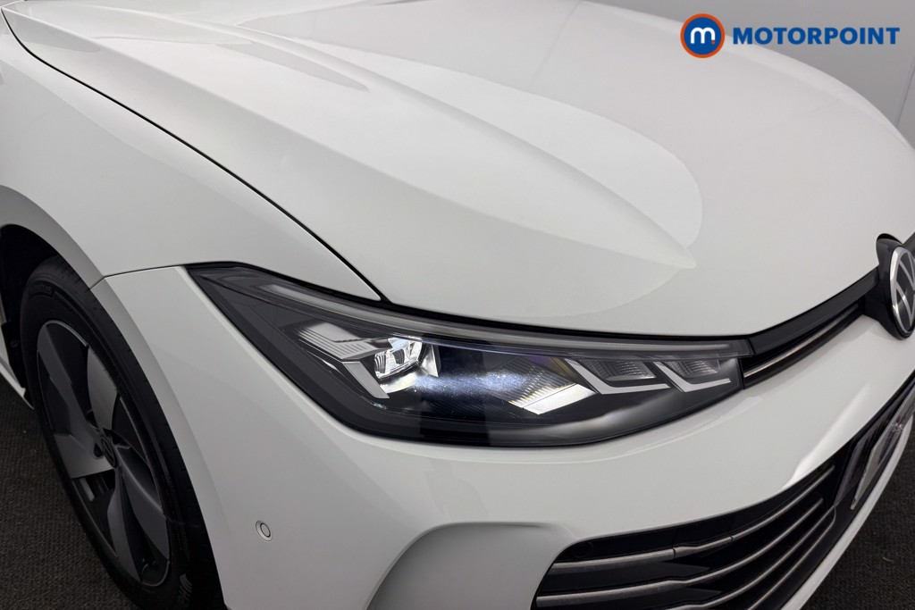 Volkswagen Passat Life Automatic Petrol Plug-In Hybrid Estate - Stock Number (1632926) - 16th supplementary image