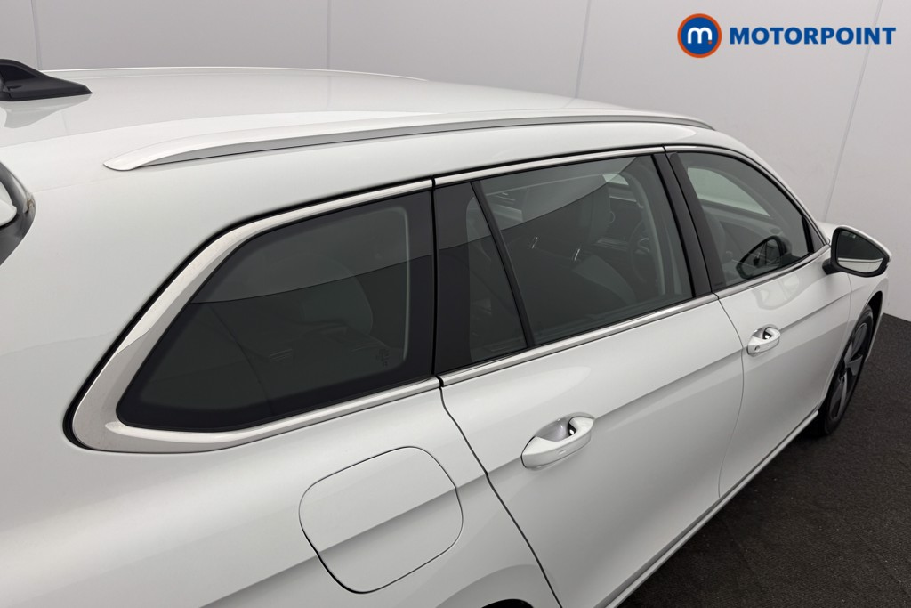 Volkswagen Passat Life Automatic Petrol Plug-In Hybrid Estate - Stock Number (1632926) - 30th supplementary image