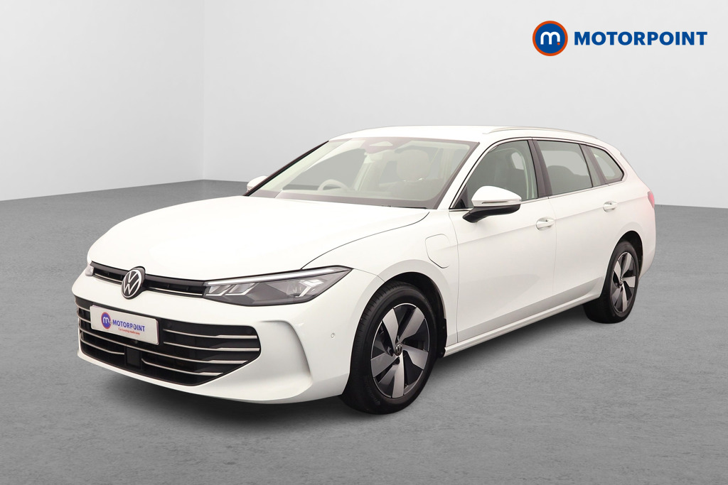 Volkswagen Passat Life Automatic Petrol Plug-In Hybrid Estate - Stock Number (1632926) - Passenger side front corner