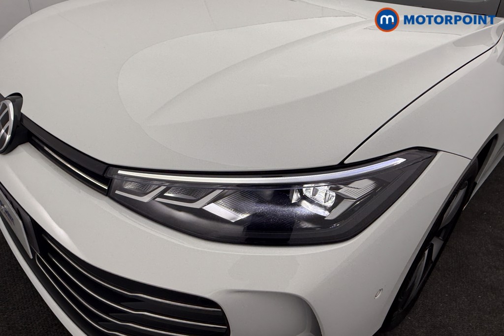 Volkswagen Passat Life Automatic Petrol Plug-In Hybrid Estate - Stock Number (1632928) - 14th supplementary image