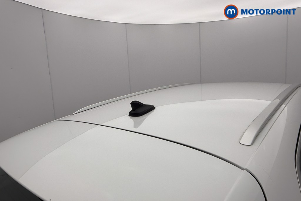 Volkswagen Passat Life Automatic Petrol Plug-In Hybrid Estate - Stock Number (1632928) - 23rd supplementary image